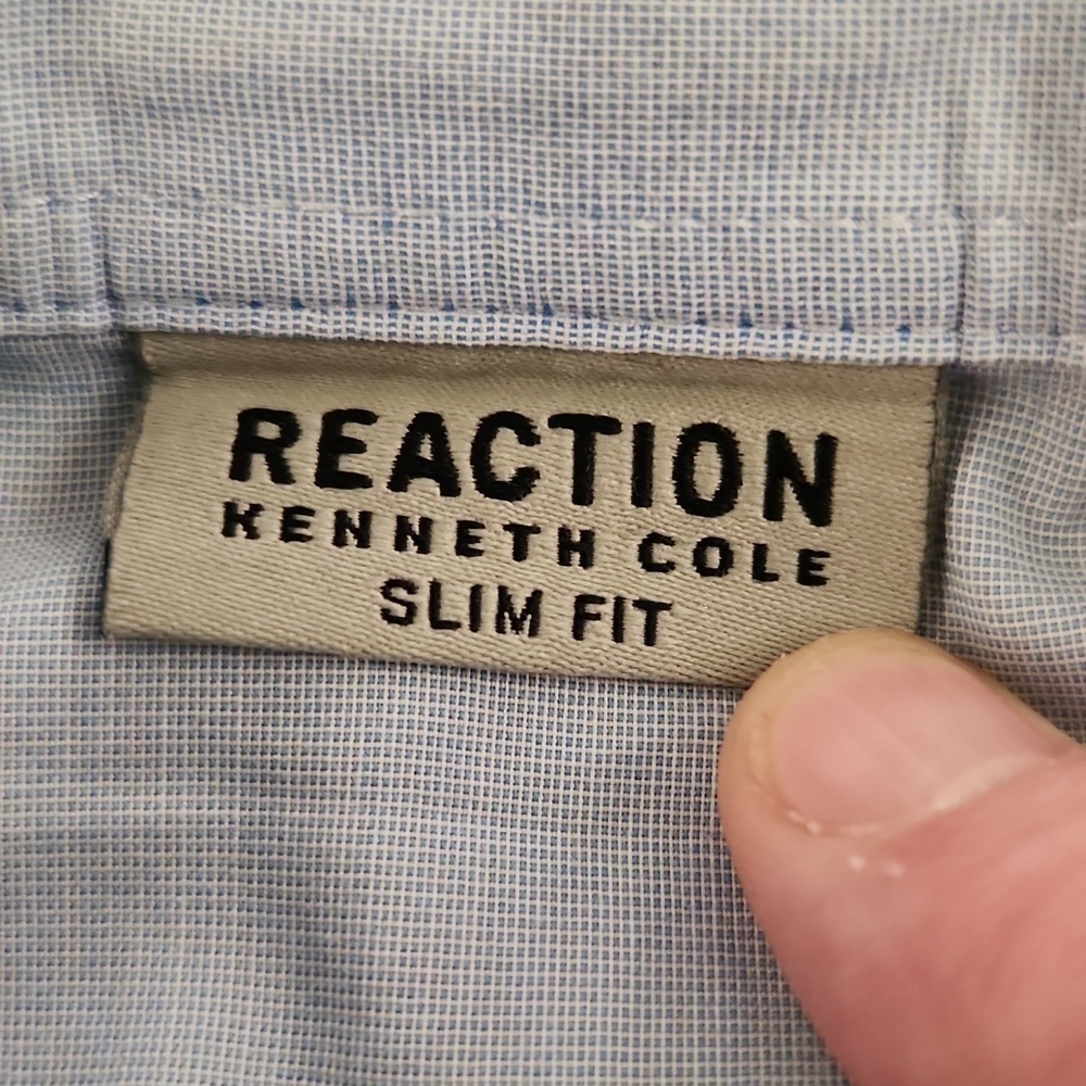 3/$20 Kenneth Cole Reaction Light Blue Button-Up Shirt - Picture 5 of 9